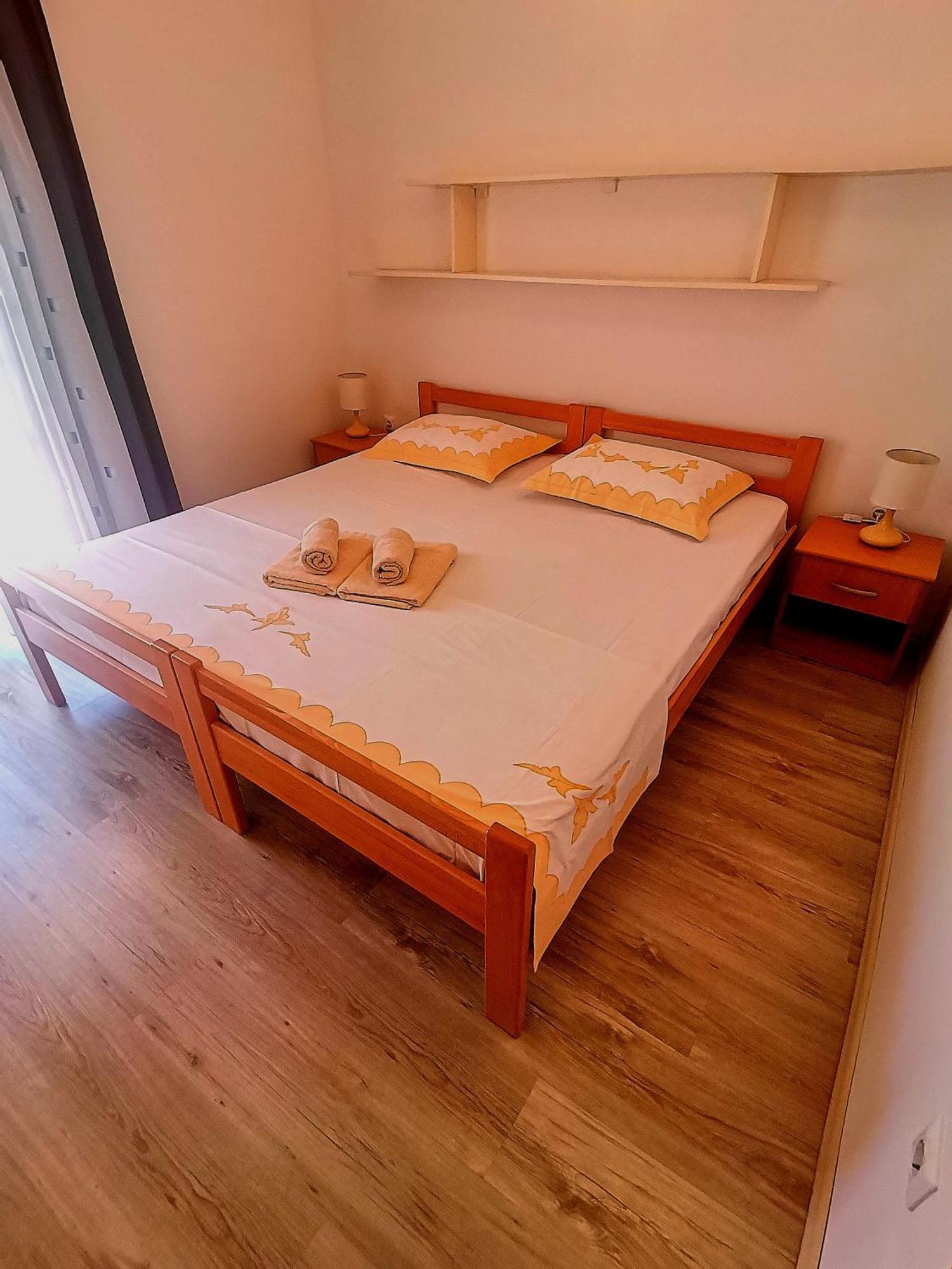 Apartma & Orange