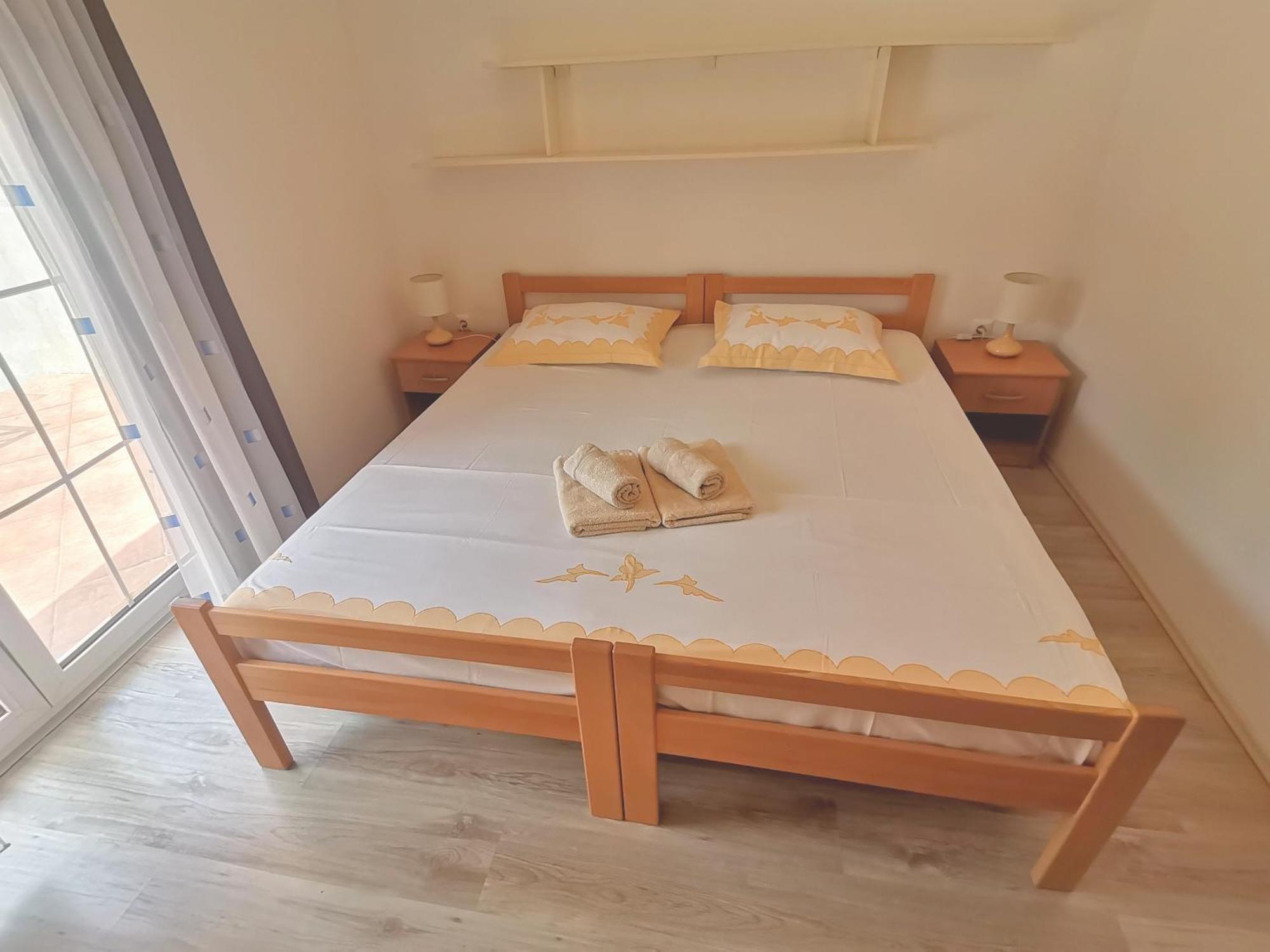 Apartma & Orange