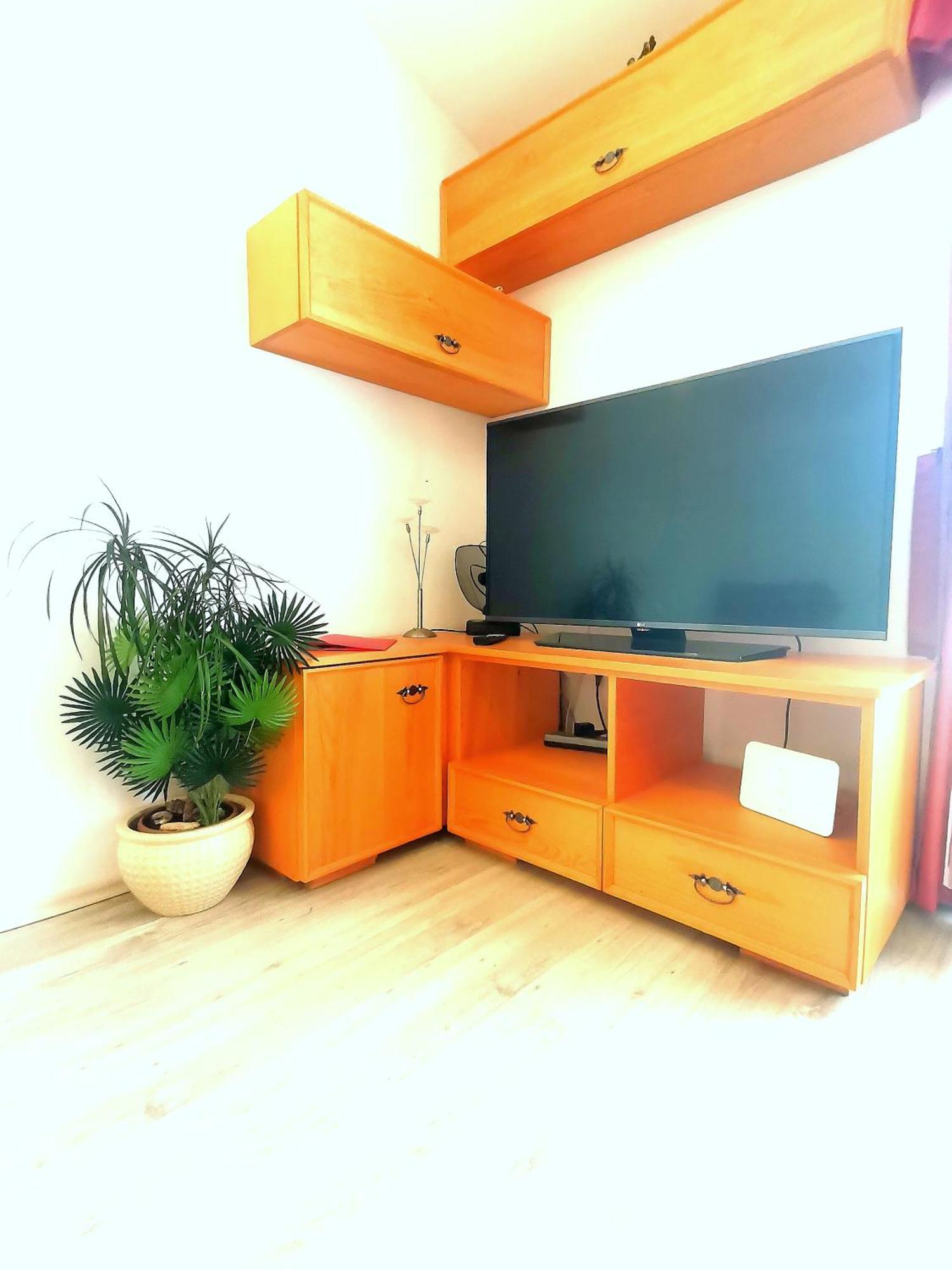 Green & Orange *