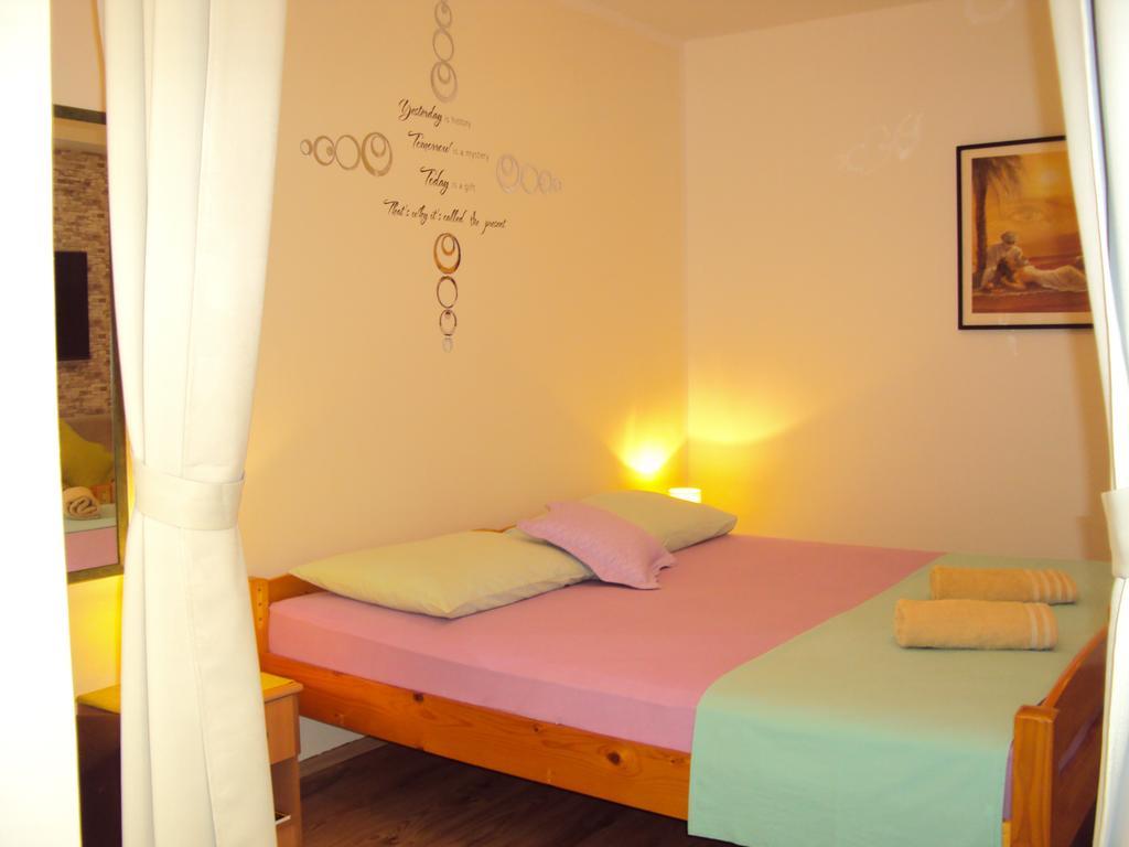 Apartament Green & Orange *