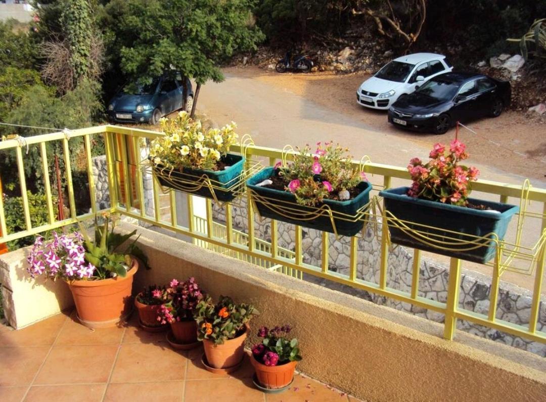 & Orange Apartment Hvar Town
