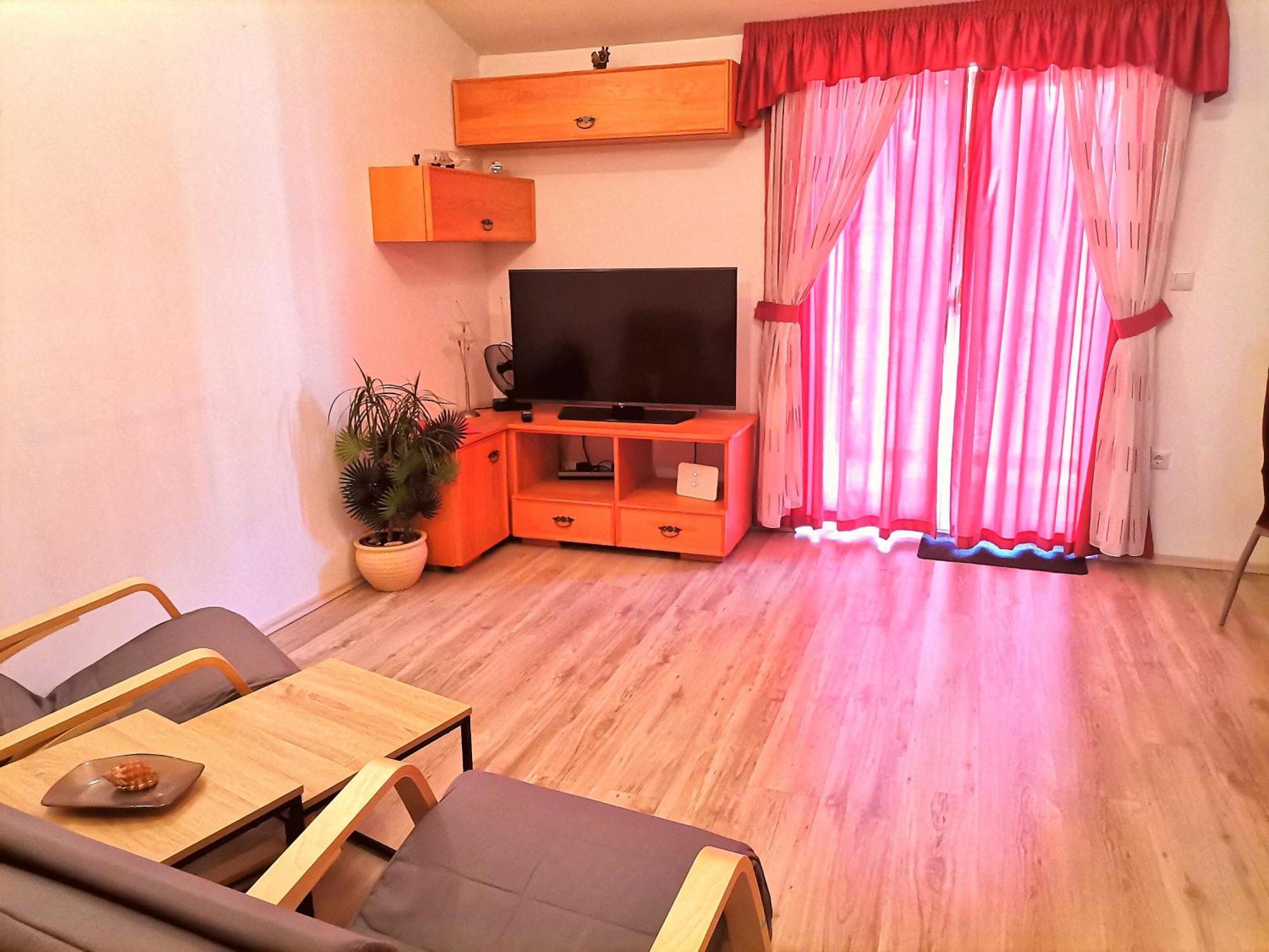 Apartment & Orange Hvar Town